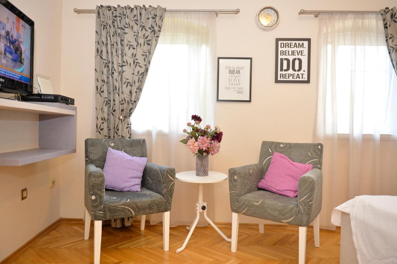 Apartment Filip كوتور المظهر الخارجي الصورة